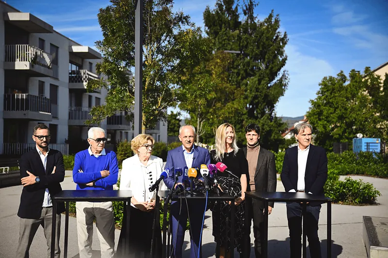 Utrinek s predstavitve Andreja Baumana in ekipe v Mariboru, fotografija 4