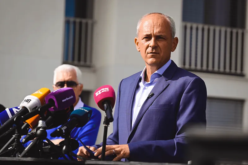 Utrinek s predstavitve Andreja Baumana in ekipe v Mariboru, fotografija 7